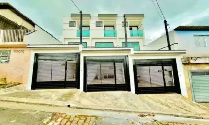 Sobrado à venda, 108 m², 2 quartos, 2 banheiros, 2 suítes