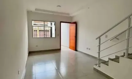 Sobrado à venda, 120 m², 2 quartos, 3 banheiros, 2 suítes