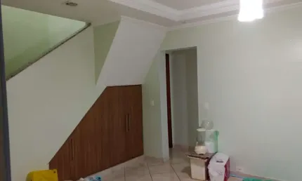 Sobrado à venda, 203 m², 4 quartos, 1 banheiro, 2 suítes