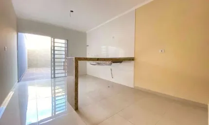 Sobrado à venda, 110 m², 3 quartos, 2 banheiros, 1 suíte