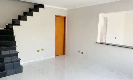 Sobrado à venda, 73 m², 2 quartos, 2 banheiros, 2 suítes