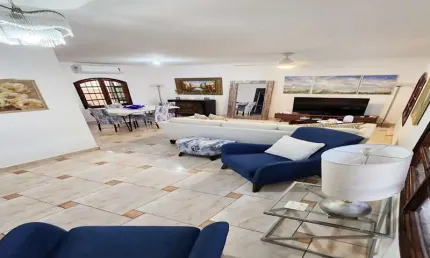 Casa à venda, 186 m², 3 quartos, 2 banheiros, 1 suíte