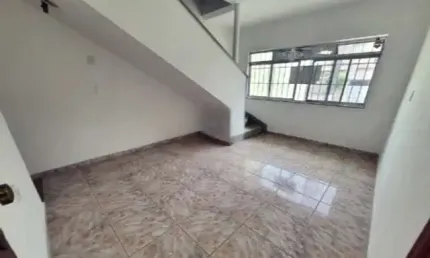 Sobrado à venda no parque são domingos, 178 m², 3 quartos, 2 banheiros