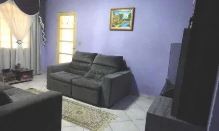 Sobrado à venda, 268 m², 3 quartos, 2 banheiros, 1 suíte