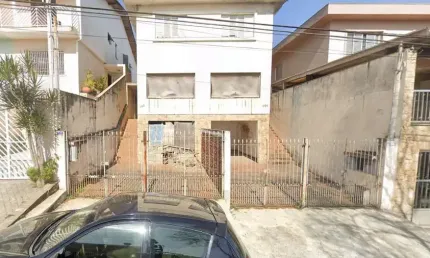 Sobrado à venda, 133 m², 3 quartos, 2 banheiros, 1 suíte