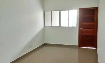 Sobrado à venda, 132 m², 3 quartos, 2 banheiros, 1 suíte