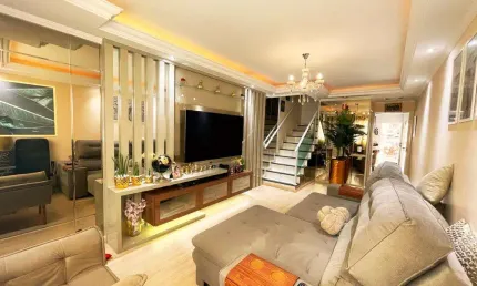Sobrado à venda, 120 m², 2 quartos, 3 banheiros, 2 suítes