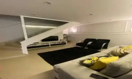 Sobrado à venda, 130 m², 2 quartos, 3 banheiros, 2 suítes