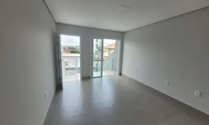 Sobrado à venda, 105 m², 2 quartos, 3 banheiros, 2 suítes