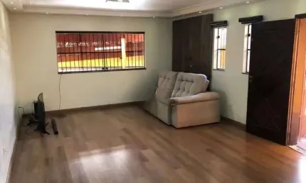 Sobrado à venda, 121 m², 3 quartos, 2 banheiros, 1 suíte