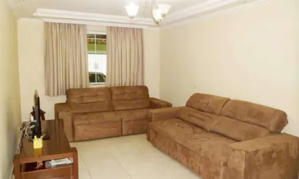 Sobrado à venda, 120 m², 3 quartos, 3 banheiros, 1 suíte
