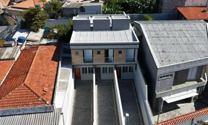 Sobrado à venda, 110 m², 3 quartos, 3 banheiros, 1 suíte