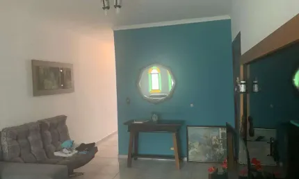 Sobrado à venda, 210 m², 3 quartos, 3 banheiros, 1 suíte