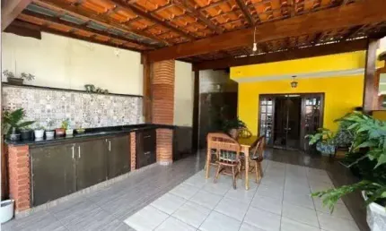 Sobrado à venda, 167 m², 3 quartos, 3 banheiros, 1 suíte