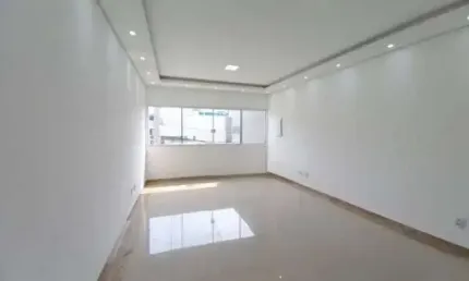 Sobrado à venda, 140 m², 3 quartos, 2 banheiros, 1 suíte