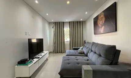 Sobrado à venda, 150 m², 3 quartos, 3 banheiros, 1 suíte