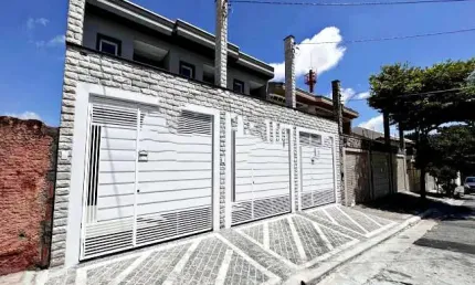 Sobrado à venda, 135 m², 3 quartos, 4 banheiros, 3 suítes