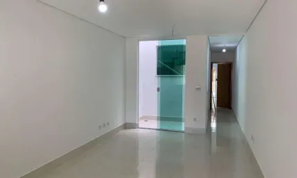 Sobrado à venda, 129 m², 3 quartos, 4 banheiros, 3 suítes