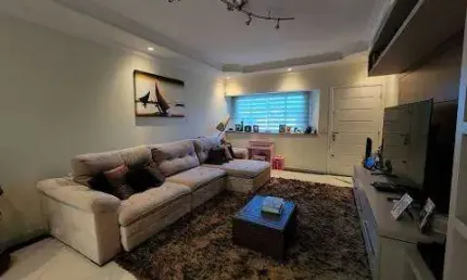 Sobrado à venda, 340 m², 3 quartos, 5 banheiros, 1 suíte