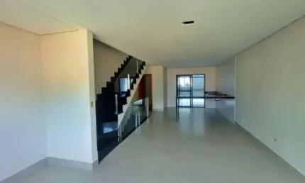 Sobrado à venda, 165 m², 3 quartos, 3 banheiros, 1 suíte