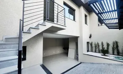Sobrado à venda, 189 m², 3 quartos, 3 banheiros, 1 suíte
