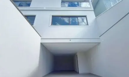 Sobrado à venda, 160 m², 3 quartos, 4 banheiros, 3 suítes