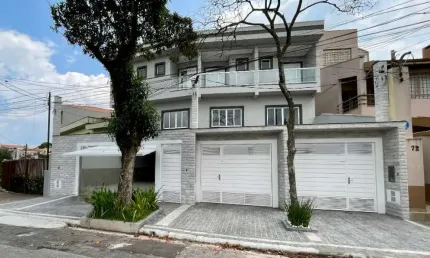 Sobrado à venda, 170 m², 3 quartos, 5 banheiros, 3 suítes