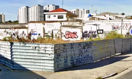 Terreno à venda na Avenida Mutinga, Pirituba, São Paulo
