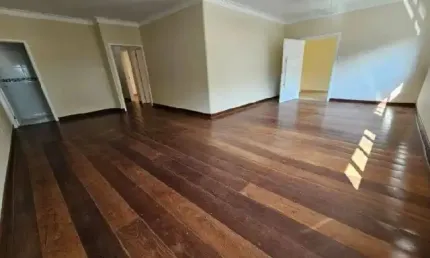 Belo sobrado à venda no bairro do parque são domingos na rua joão moreira