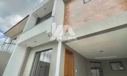 Casa com 3 quartos à venda na Rua Francisco Otaviano, Nova Rússia, Ponta Grossa