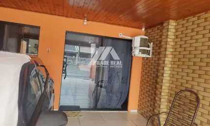 Casa com 2 quartos à venda na Rua Ewaldo Macedo Kossatz Neto, Boa Vista, Ponta Grossa