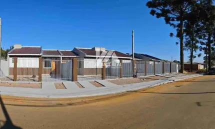 Casa com 2 quartos à venda na Rua Javert Ribeiro da Fonseca, Uvaranas, Ponta Grossa