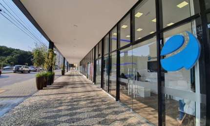 Sala comercial para alugar na Avenida Paraná, 756, Cabral, Curitiba