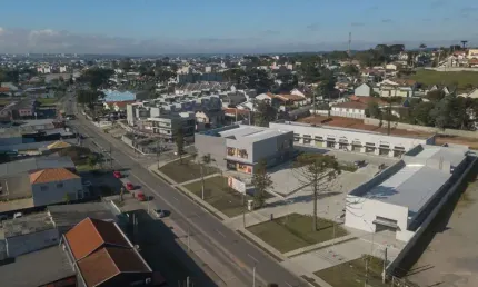 Sala comercial para alugar na Avenida Senador Salgado Filho, 4554, Uberaba, Curitiba