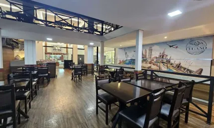 Sala comercial para alugar na Rua Marechal Deodoro, 262, Centro, Curitiba