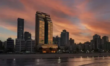 Apartamento para Venda em Itapema, Meia Praia, 4 dormitórios, 4 suítes, 4 banheiros, 3 vagas