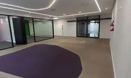 Laje corporativa para locação em curitiba, água verde, 6 banheiros, 11 vagas