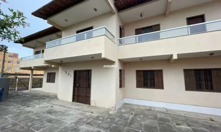 Casa com 4 quartos à venda na Rua Caparaó, 55, Meaípe, Guarapari por R$ 630.000