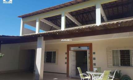 Casa com 5 quartos à venda na Rua Jacinto Almeida, 593, Parque da Areia Preta, Guarapari por R$ 1.100.000