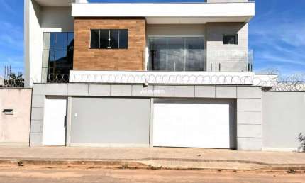 Casa com 3 quartos à venda na Argeu Antônio Marques, 163, Itapebussu, Guarapari por R$ 1.290.000