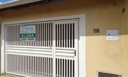 Casa com 3 quartos para alugar na Rua Irineu Milanez, Ary Coelho, Piracicaba