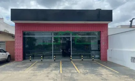 Casa comercial para alugar na Avenida Independência, Vila Independência, Piracicaba