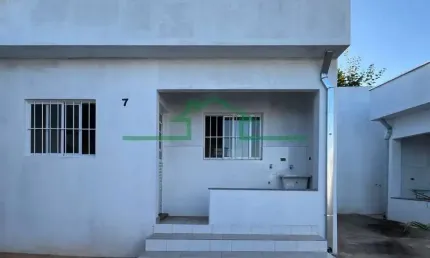 Casa com 1 quarto para alugar na Avenida Lídice, Vila Rezende, Piracicaba
