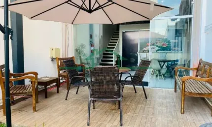 Casa comercial à venda na Rua Regente Feijó, Alto, Piracicaba