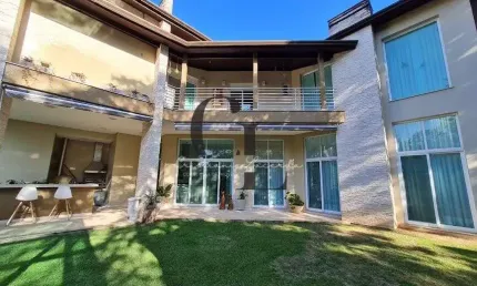 Itatiaia - Casa em condomínio à venda com 3 suítes e 7 vagas na Serra da Cantareira