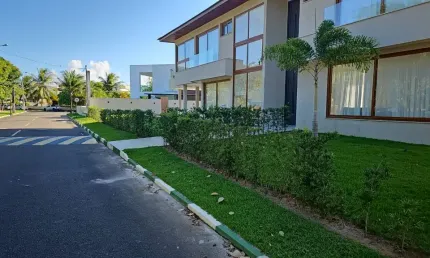 Casa em condomínio fechado com 5 quartos à venda no Guarajuba, Camaçari 