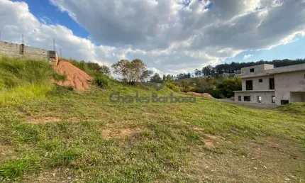 Terreno plano de 640m² no Cond. GSP Arts por R$ 320 mil