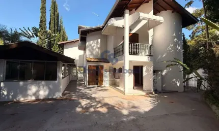Casa 4 dorms c/ 3 suítes e salão gourmet – R$ 1.450.000.