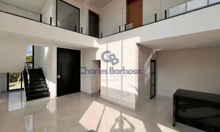 Casa 4 suítes no Cond. Portal San Giovanni por R$1.850.000