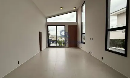 Casa c/ 3 suítes no Villagio Paradiso por R$ 1.900.000.